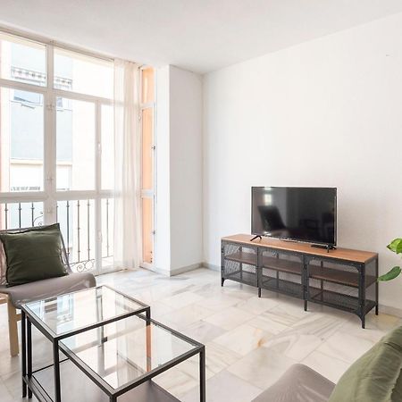 Lu&Cia Central Station 2 Parking Free Apartment มาลากา ภายนอก รูปภาพ