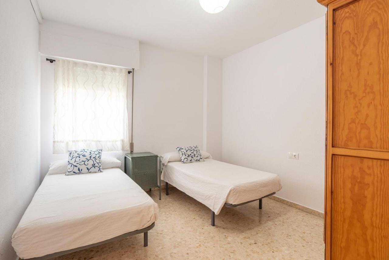 Lu&Cia Central Station 2 Parking Free Apartment มาลากา ภายนอก รูปภาพ